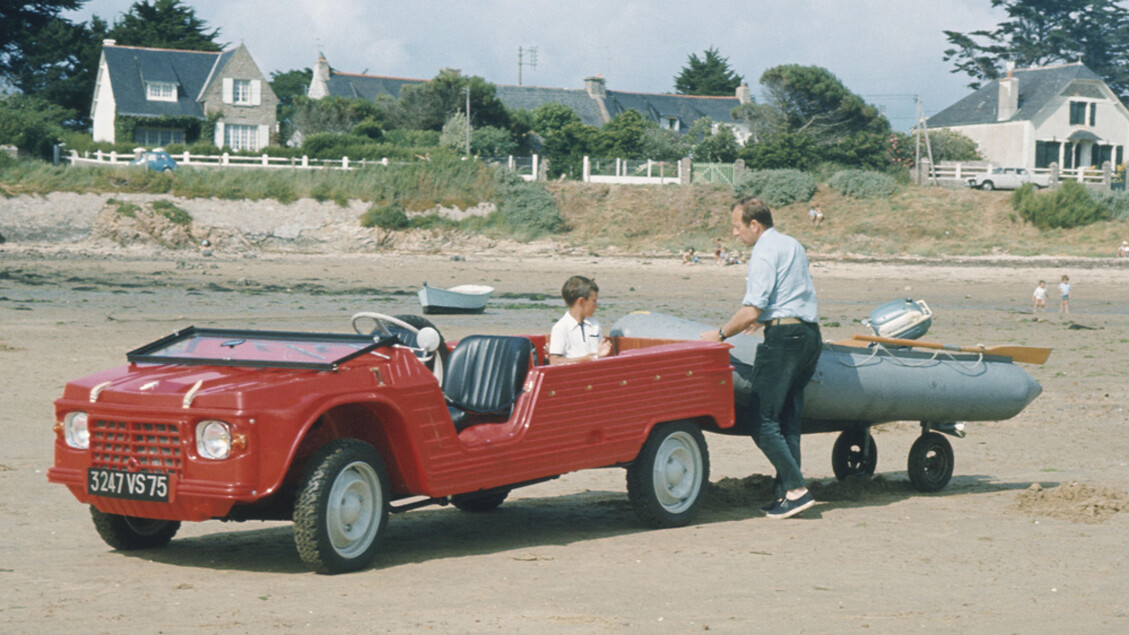 Citroen Mehari, 55mo compleanno © ANSA/Archives Terre Blanche / Photono