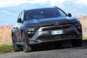 Citroën C5 X Phev 225, il tappeto volante è anche high tech (ANSA)