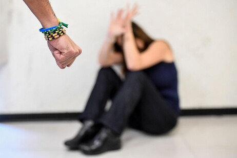 Ragazze vittime di violenza