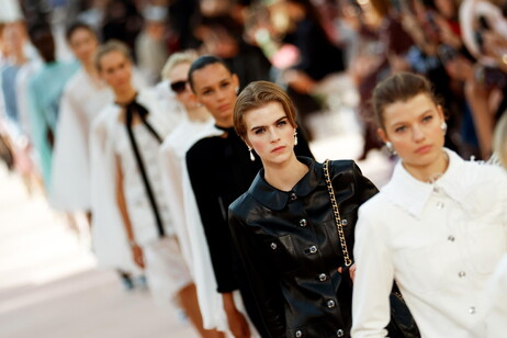 Chanel - Runway - Paris Fashion Week Womenswear S/S 2025