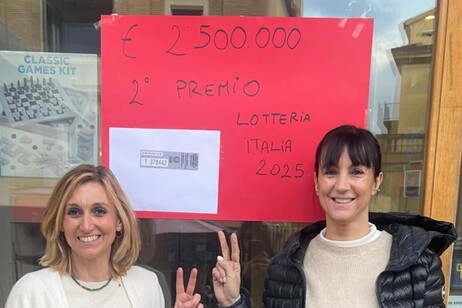 Lotteria Italia, 2,5 milioni a Pesaro nella tabaccheria Bucci EDITORIAL USE ONLY/NO SALES