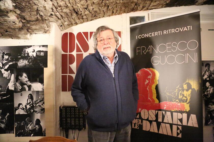 Francesco Guccini presenta 'Ostaria delle Dame'