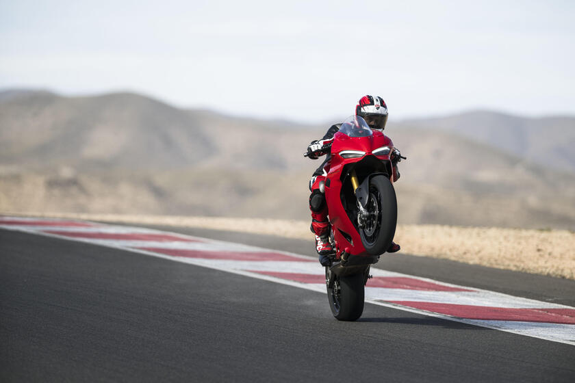 Ducati Panigale V2 e Ducati Streetfighter V2