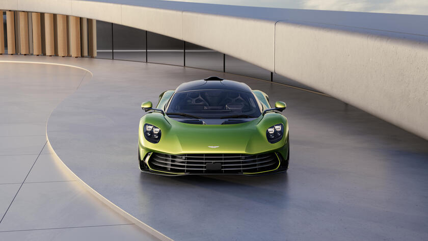 Aston Martin Valhalla