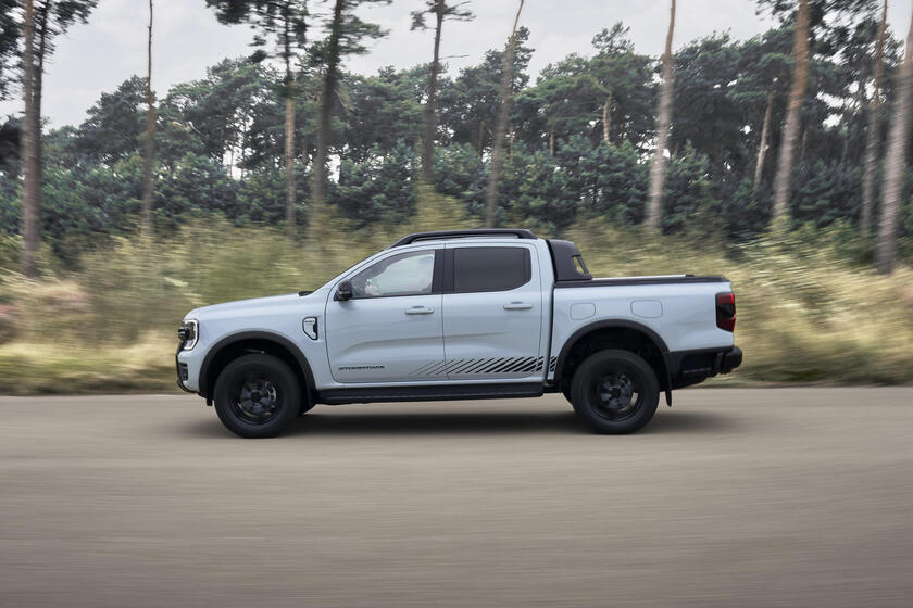 Ford Ranger attacca la spina e ora è anche plug-in hybrid