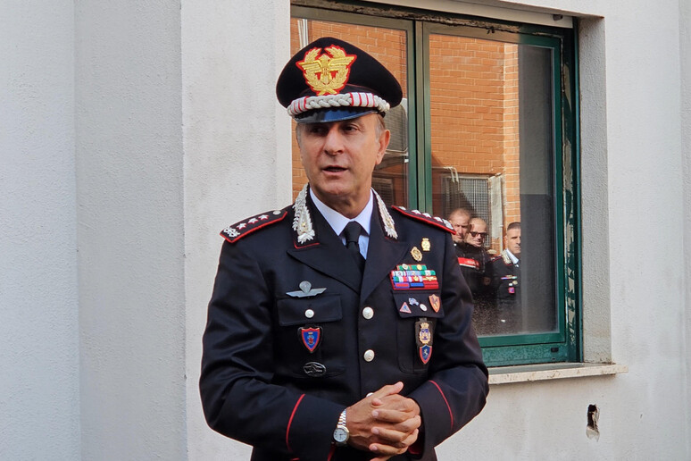 Generale dei carabinieri Salvatore Luongo al nucleo radiomobile di Roma - RIPRODUZIONE RISERVATA