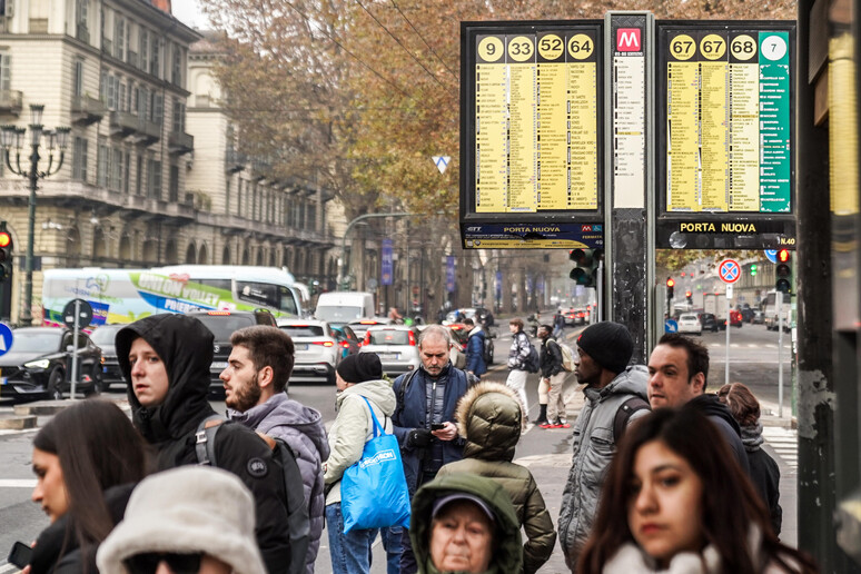 - RIPRODUZIONE RISERVATA